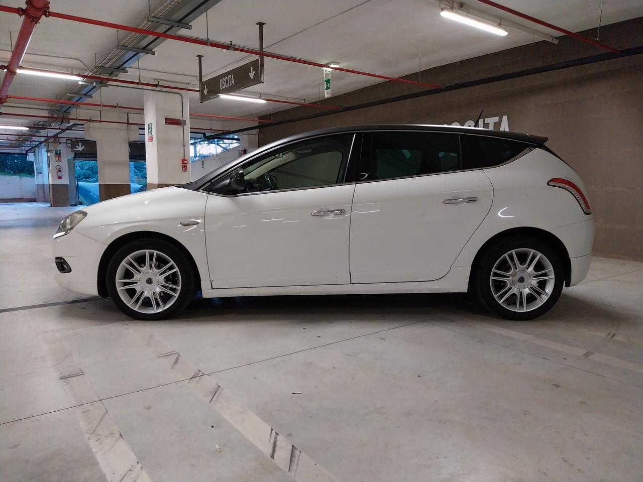 Lancia Delta 1.6 MJT DPF Platinum - ok neopatentati