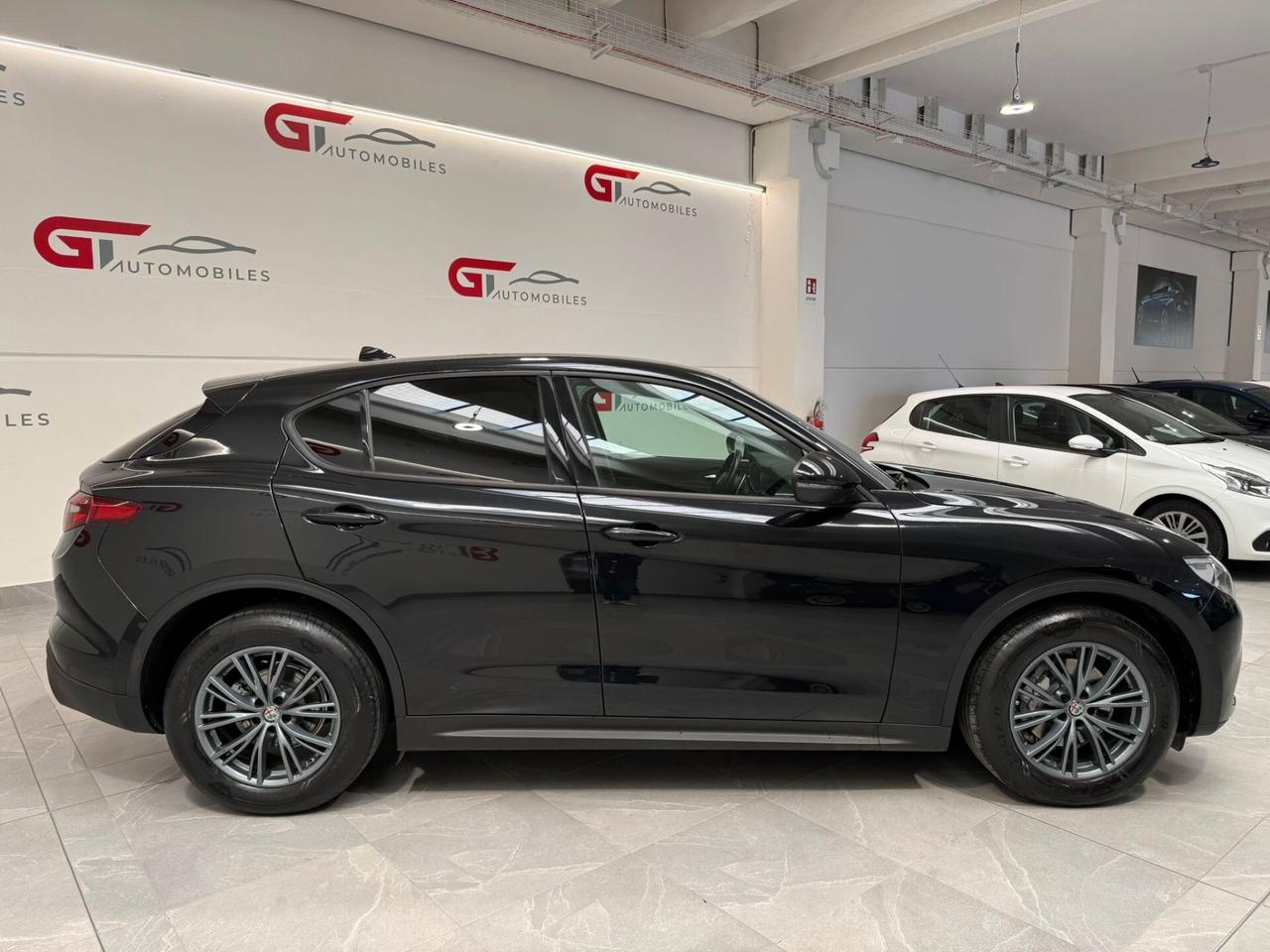 Alfa Romeo Stelvio 2.2 Turbodiesel 160 CV AT8 RWD Business