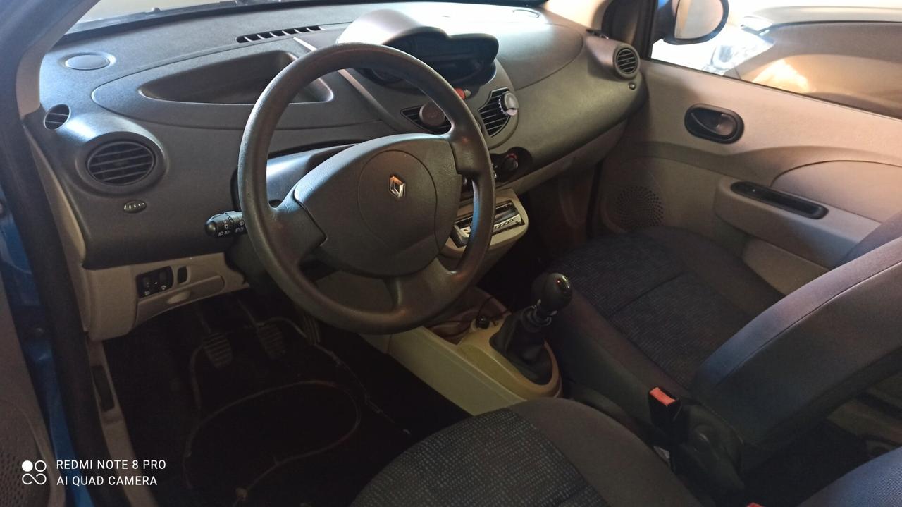 Renault Twingo 1.2 8V Dynamique