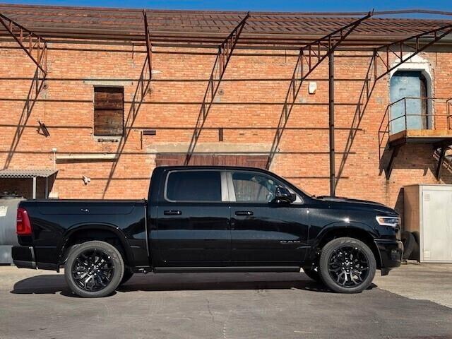 Dodge RAM 1500 LIMITED CREW CAB 4x4 3.0L HO - 2025