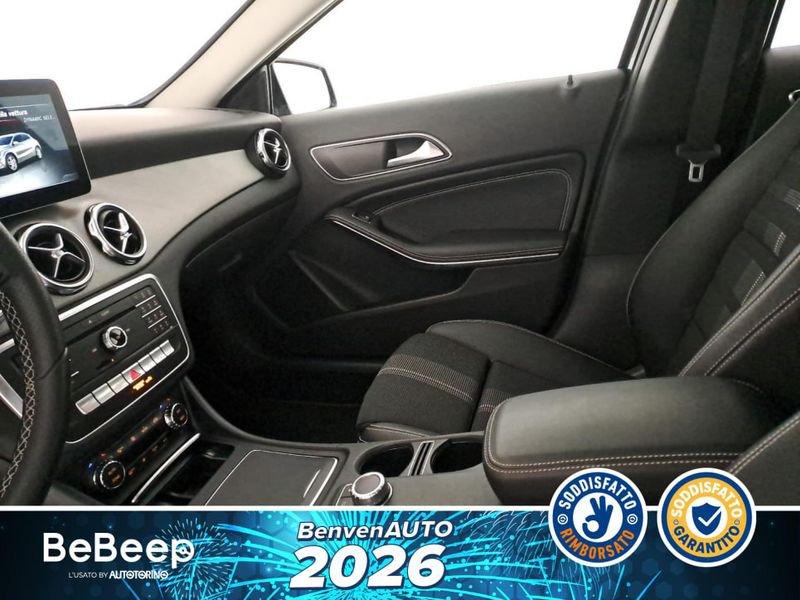 Mercedes-Benz GLA 200 D SPORT 4MATIC AUTO