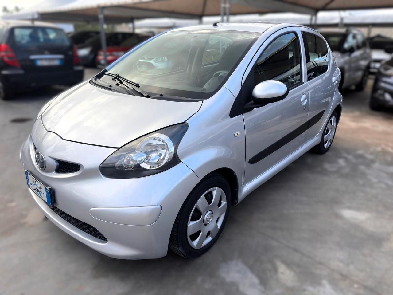 Toyota Aygo 1.0 benzina automatica