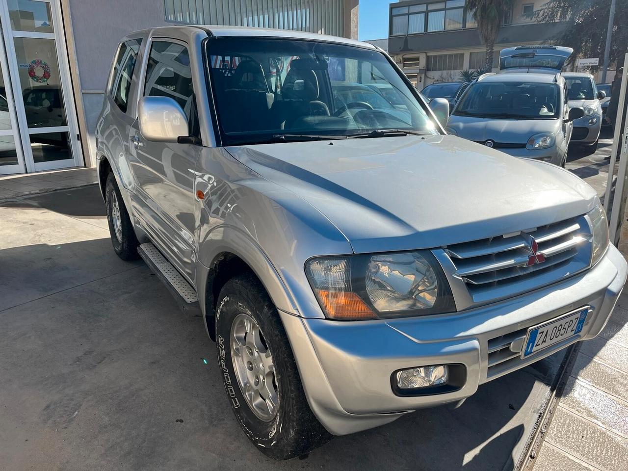 Mitsubishi Pajero 3.2 16V DI-D 3p. Elegance