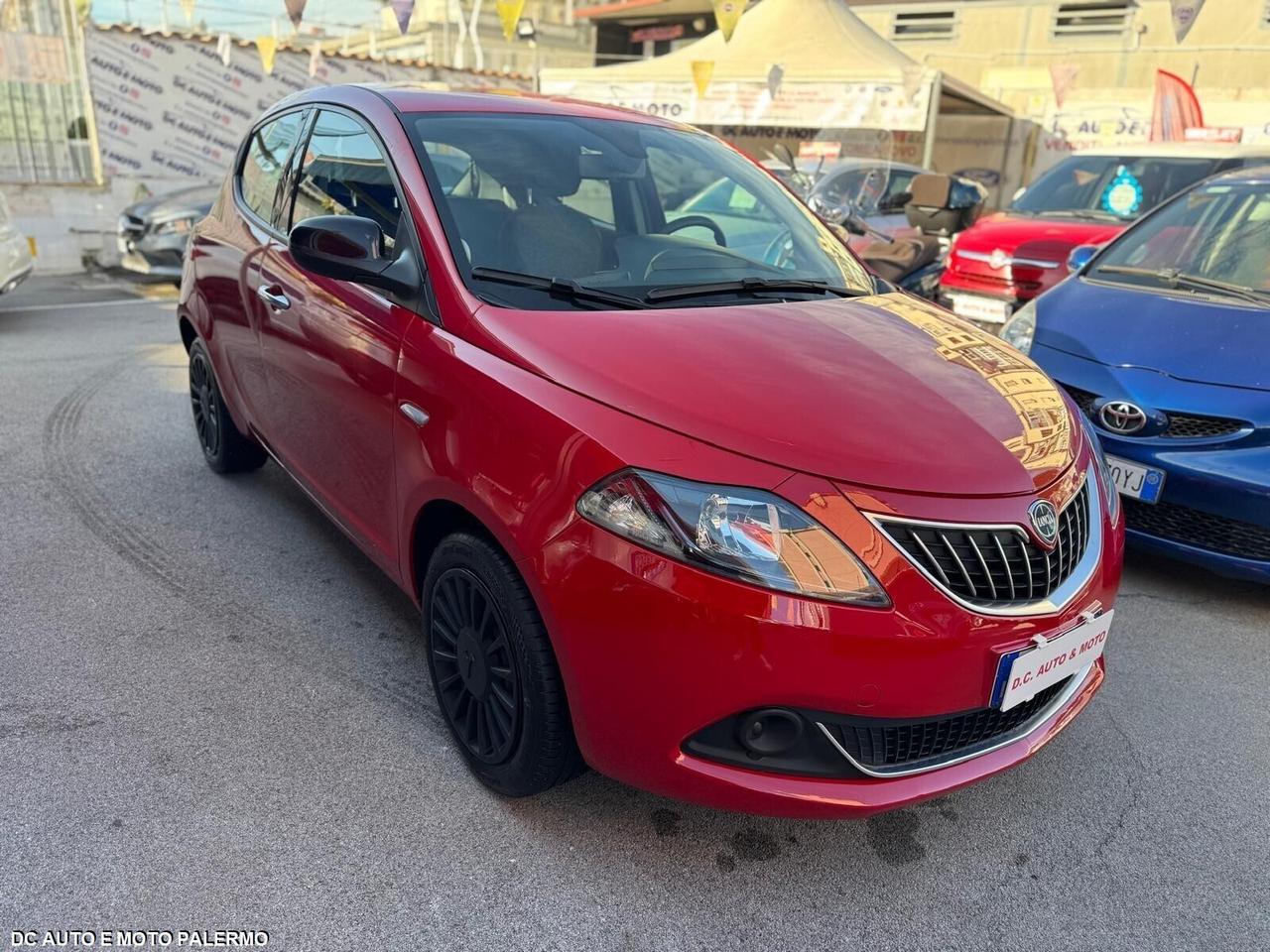 Lancia Ypsilon 1.0 Fire 69CV..Hybrid Ecochic.2022