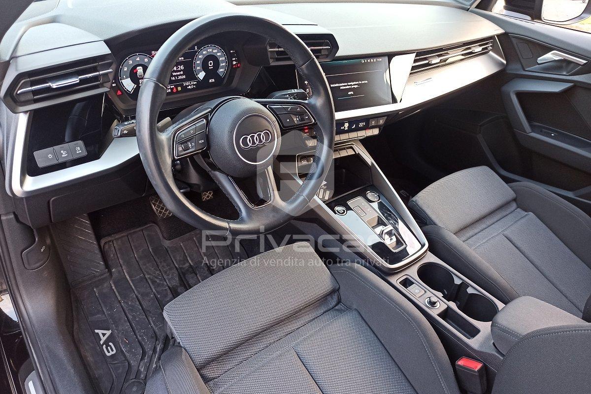 AUDI A3 SPB 35 TFSI S tronic Identity Black