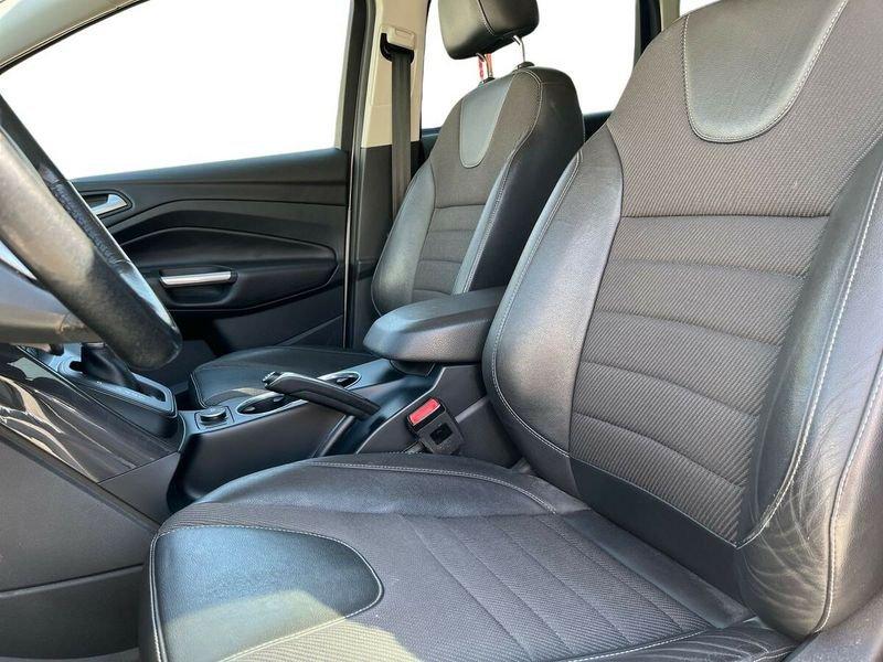 Ford Kuga 2.0 TDCI 150 CV Start&Stop Powershift 4WD Titanium