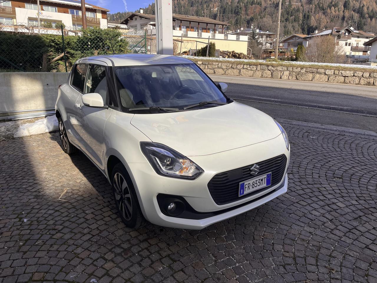 Suzuki Swift 1.2 Hybrid 4WD AllGrip Top