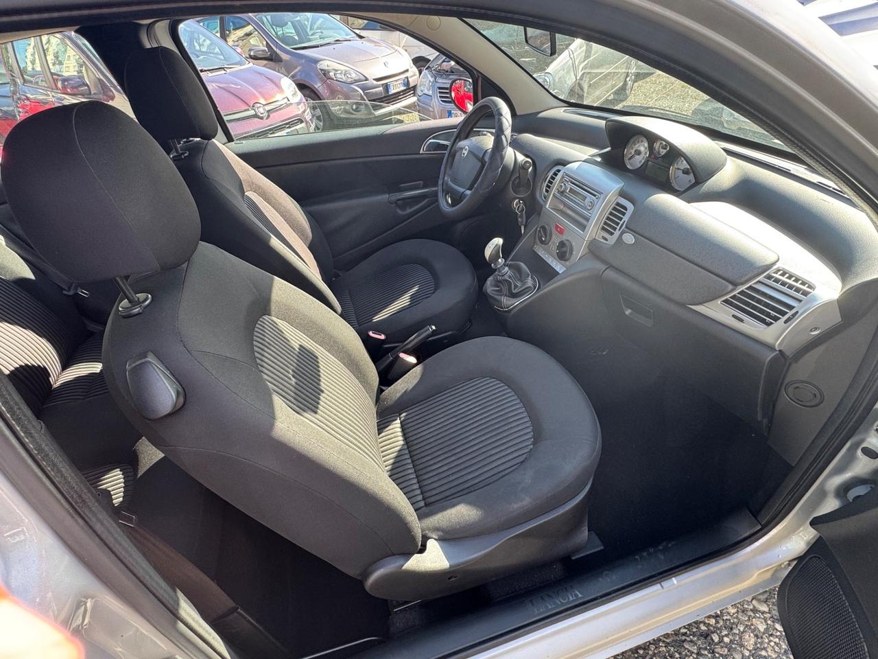 Lancia Ypsilon 1.2 Benz 44KW 60CV Oro