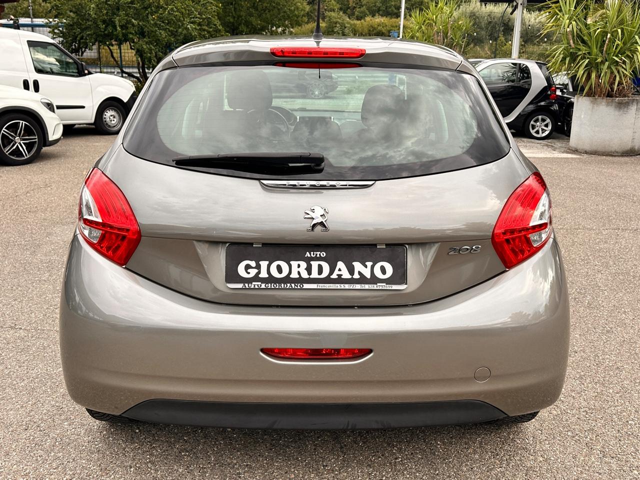 Peugeot 208 1.4 HDi 68 CV 5 porte Allure