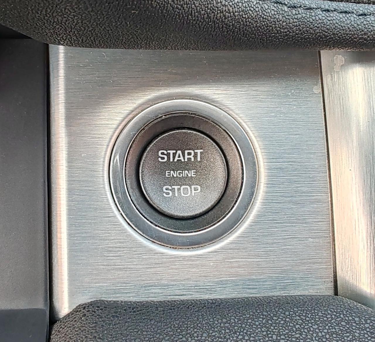 Land Rover Range Evoque 2.2 TD4 5p. Pure