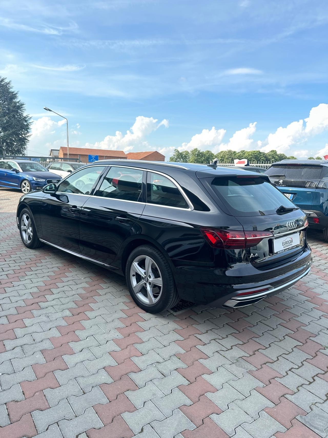 Audi A4 Avant 40 TDI quattro S tronic Business Advanced