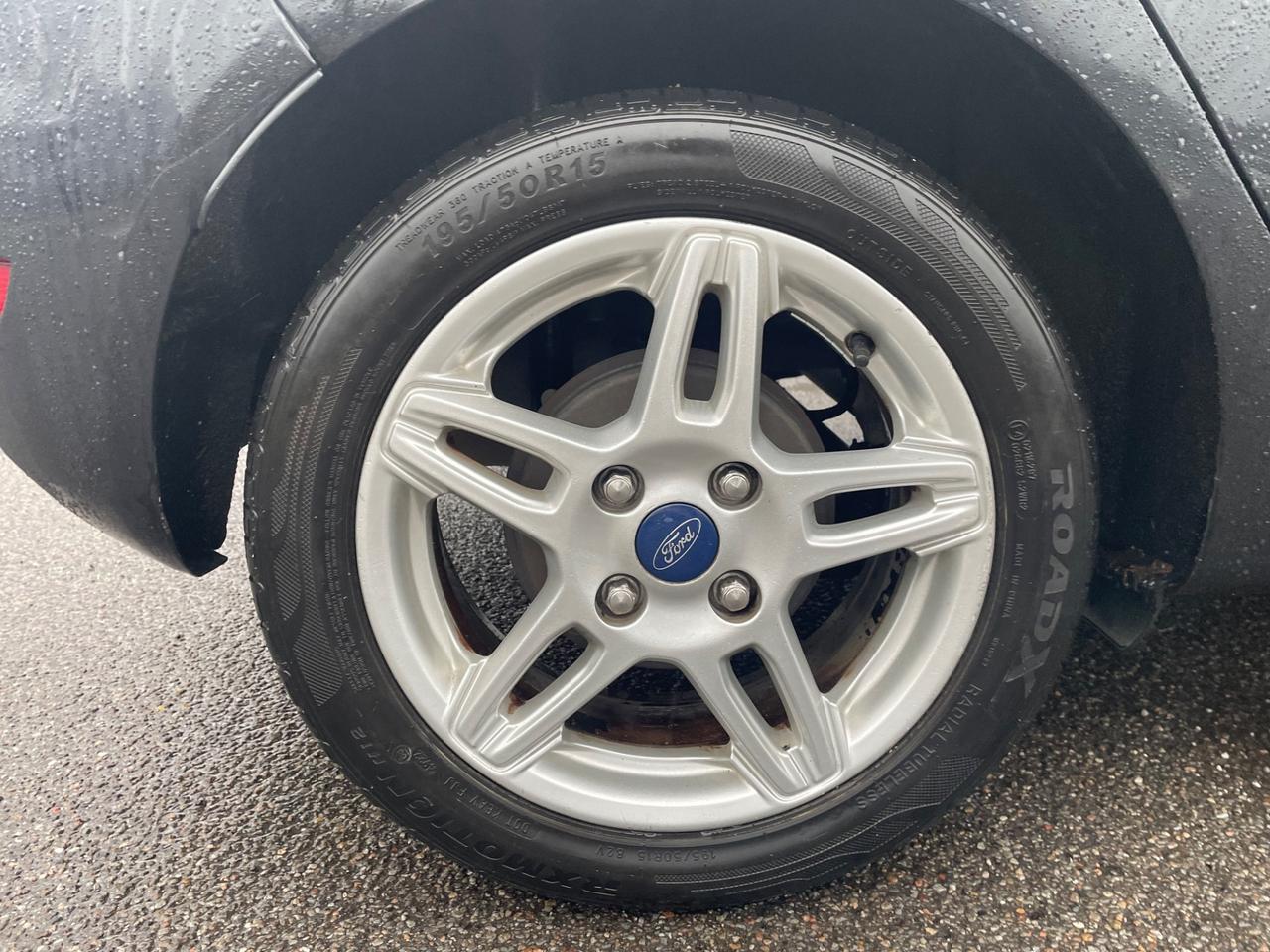 Ford Fiesta 1.5 TDCi 75CV 5 porte Titanium*Nepatentati*Cerchi*