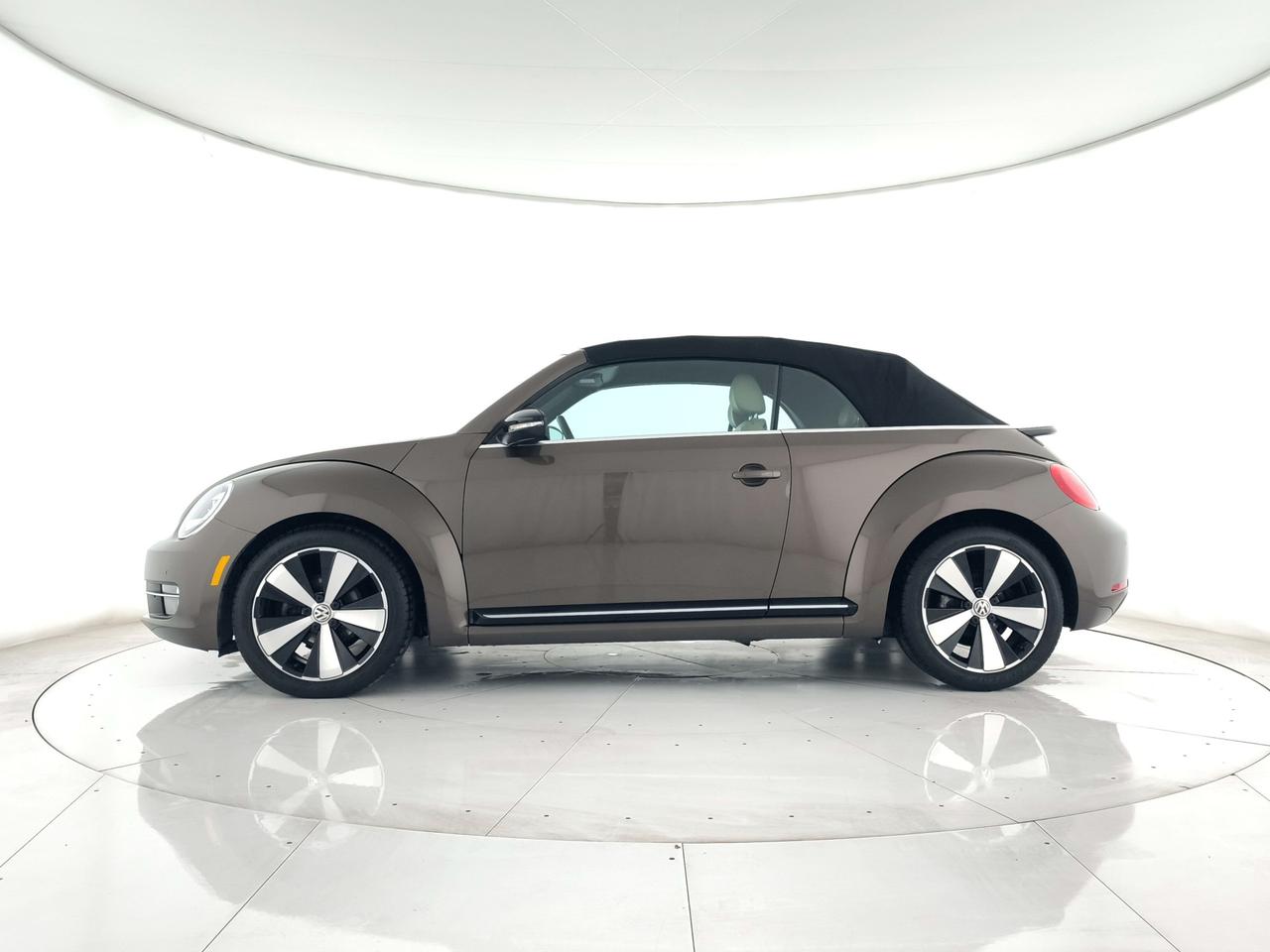 VOLKSWAGEN Maggiolino Cabrio 2.0 tdi Sport 140cv dsg PELLE+LED+C18"