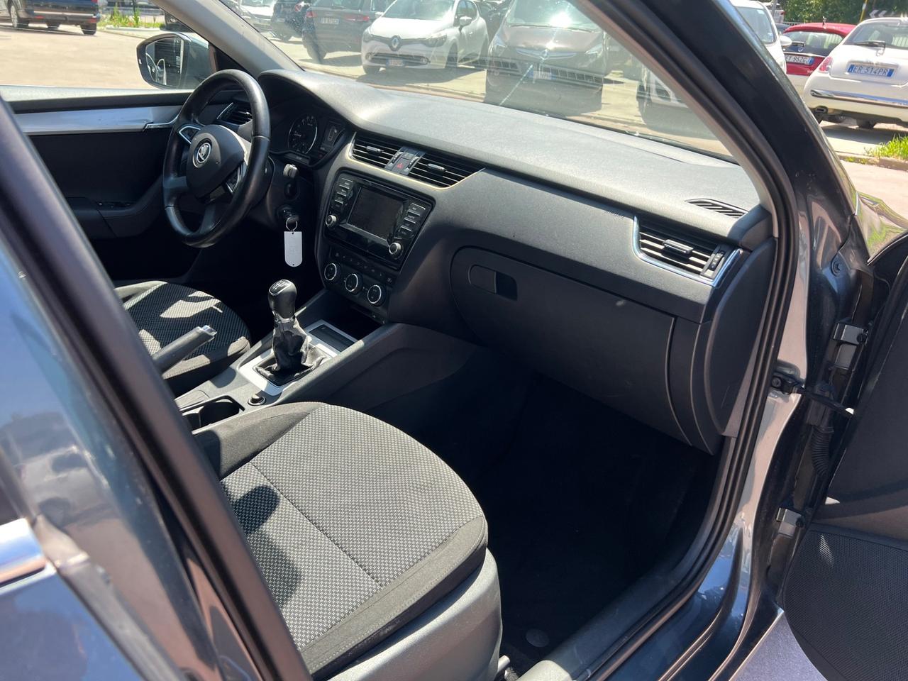 Skoda Octavia 1.6 TDI CR 105 CV Elegance