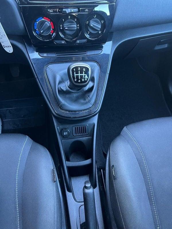 Lancia Ypsilon Ypsilon 1.0 FireFly 5 porte S&S Hybrid Ecochic Gold