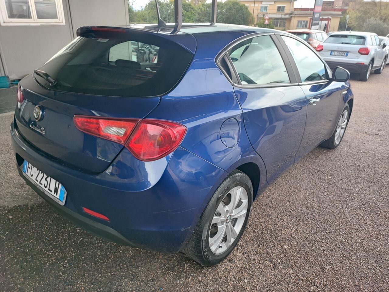 Alfa Romeo Giulietta 1.6 JTDm-2 120 CV Distinctive