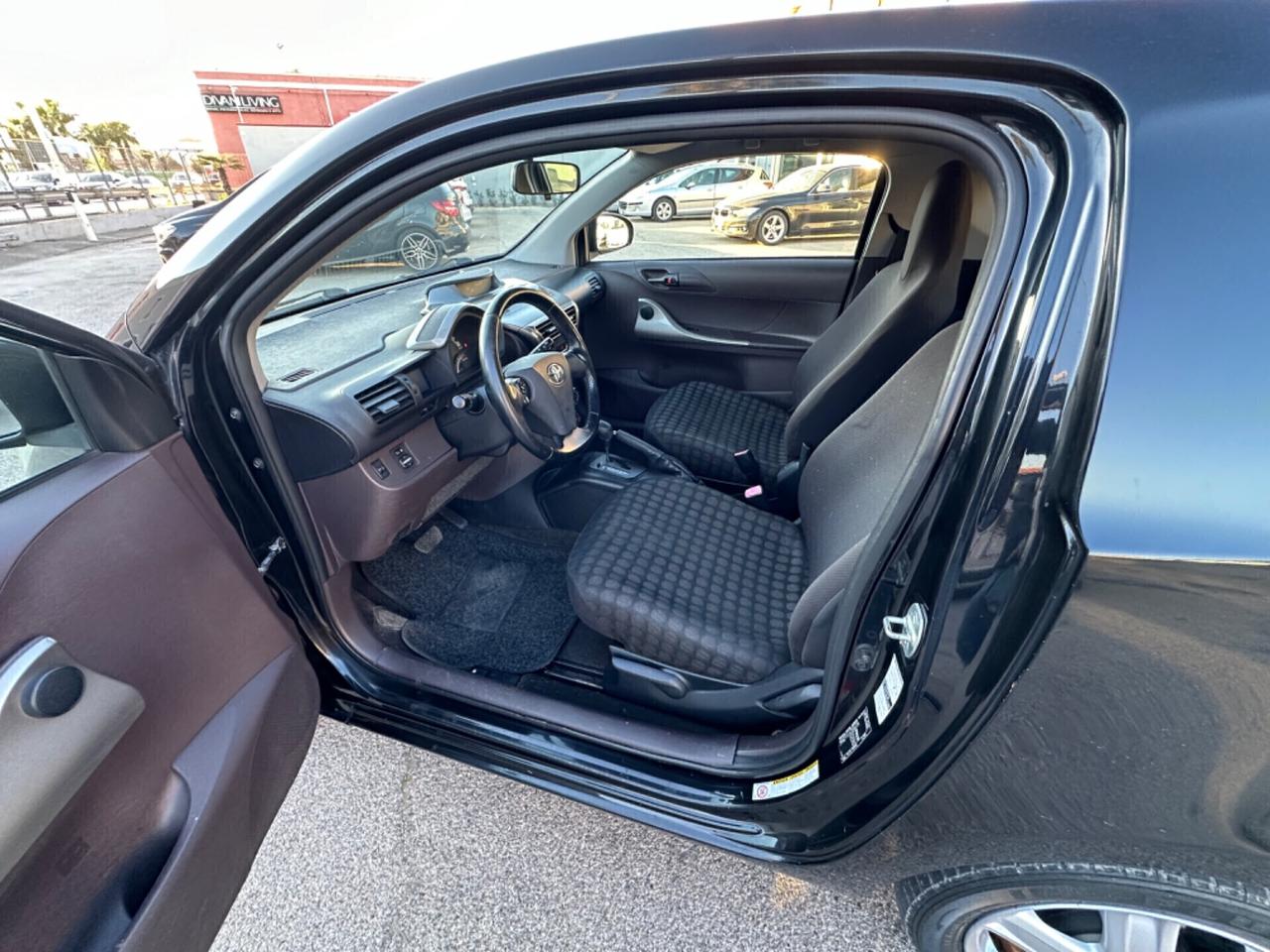Toyota iQ 1.0 Multidrive Versione Lancio