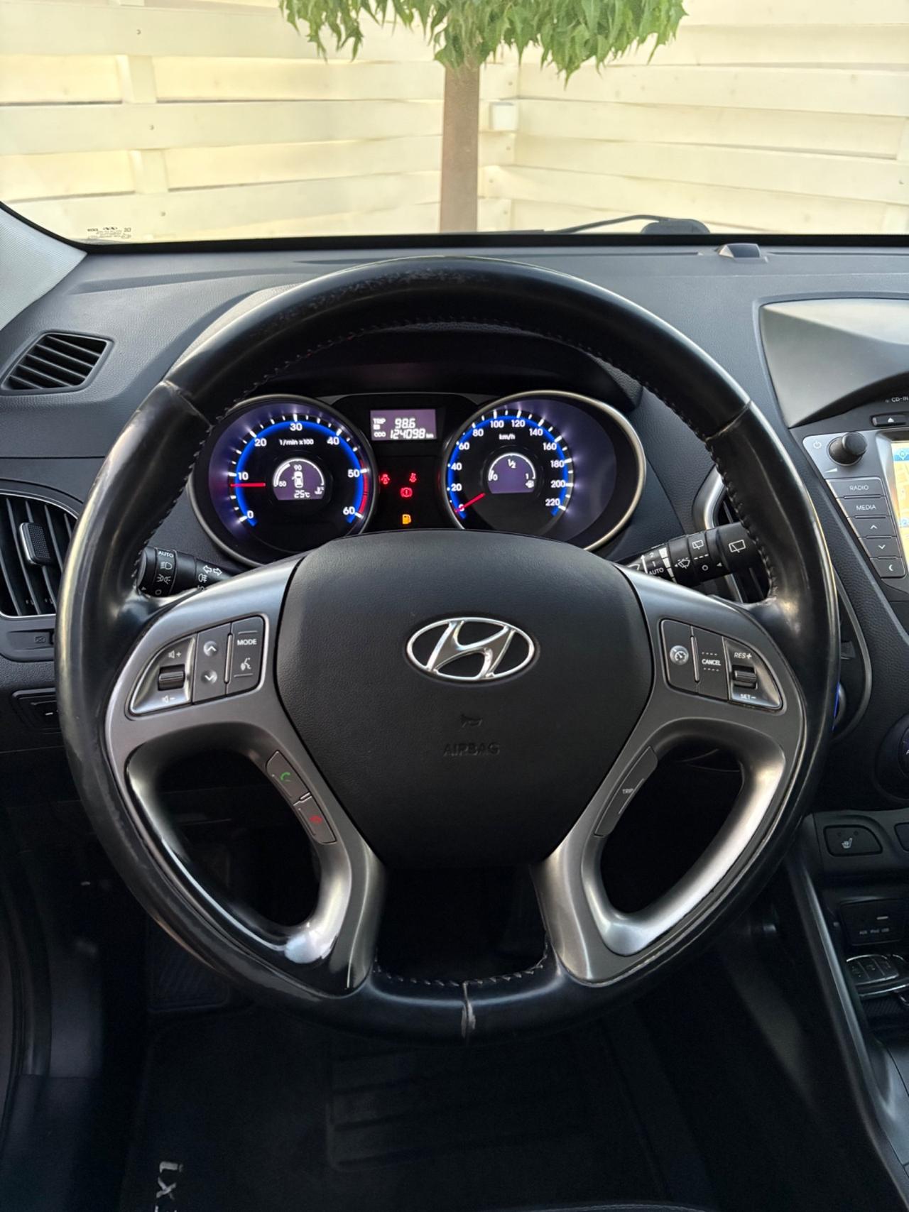 Hyundai iX35 1.7 CRDi unico proprietario 124.000 km tagliando e distribuzione ok