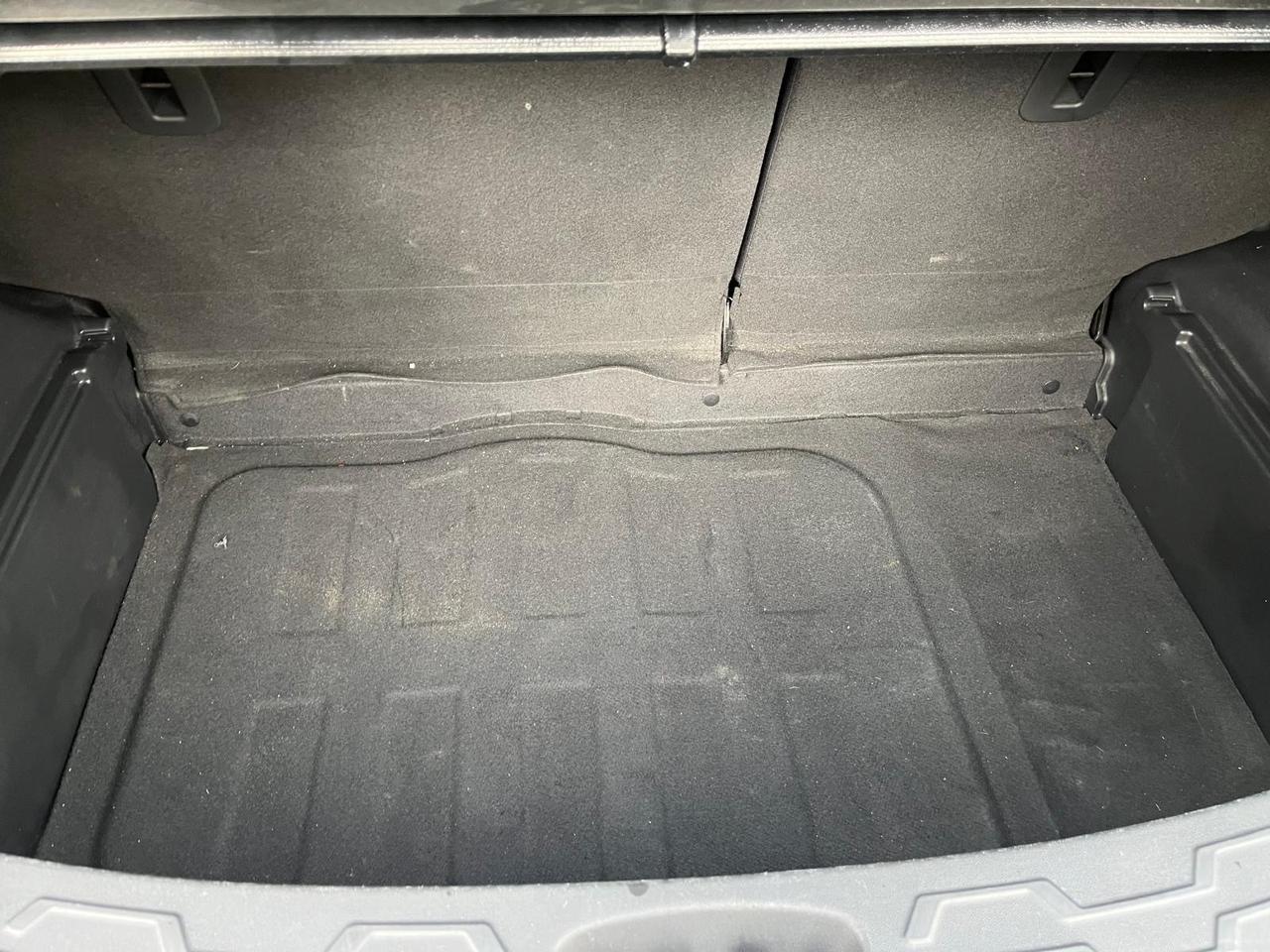 Kia soul -1.6 crdi -full-km 85000-2011