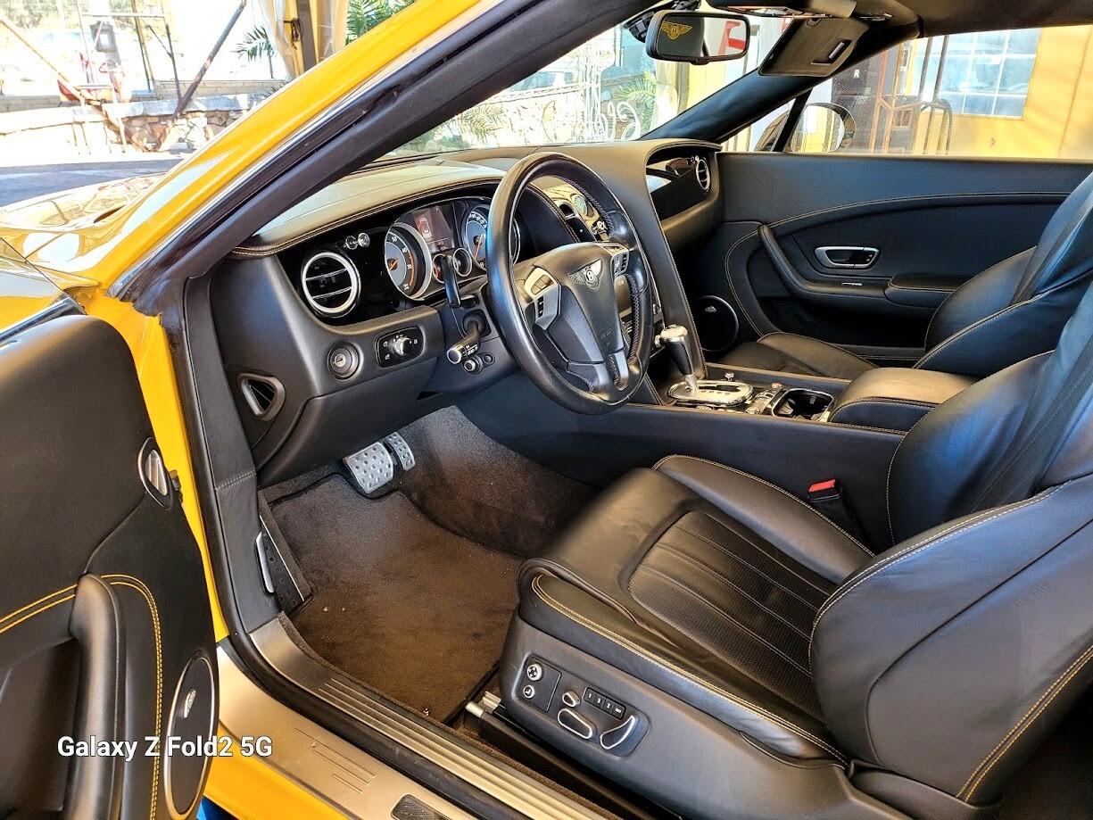 Bentley Continental GTC V8