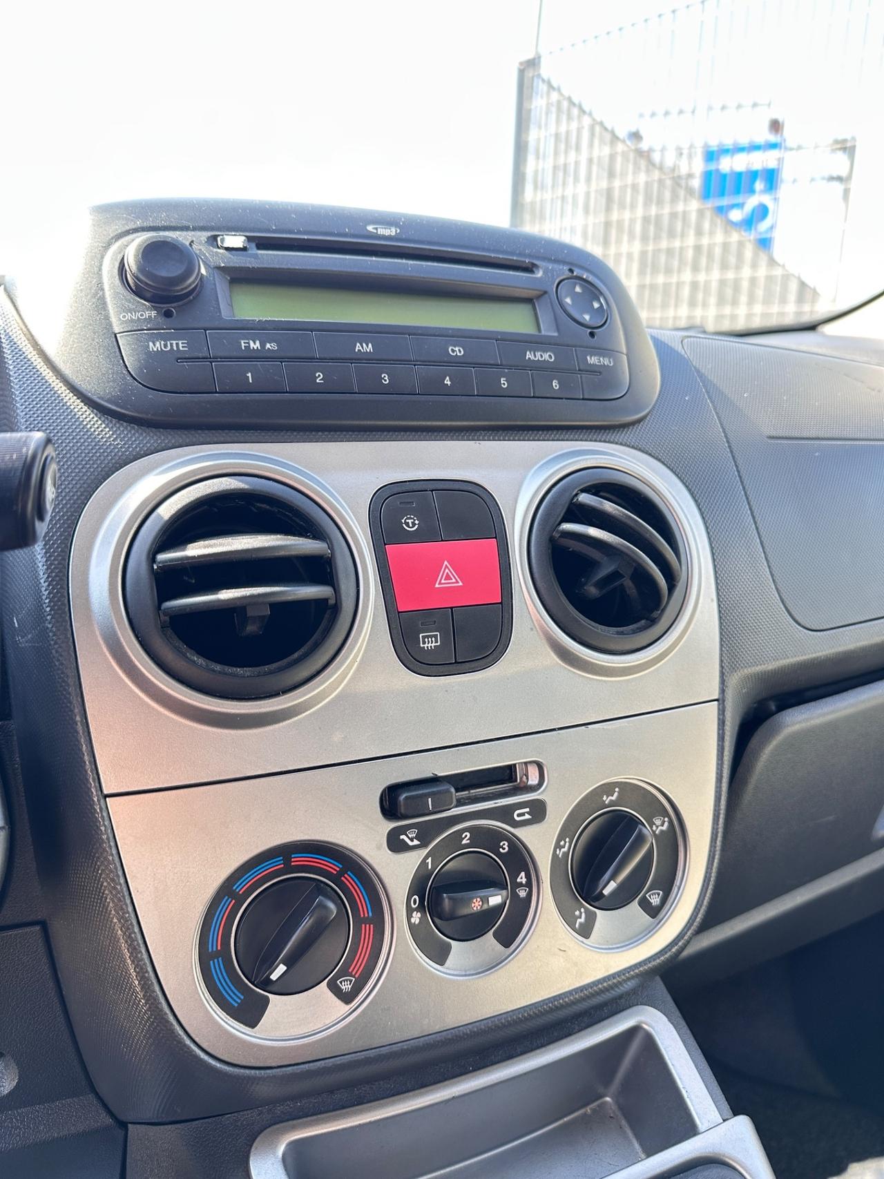 Fiat Qubo 1.3 MJT 75 CV Trekking-2010