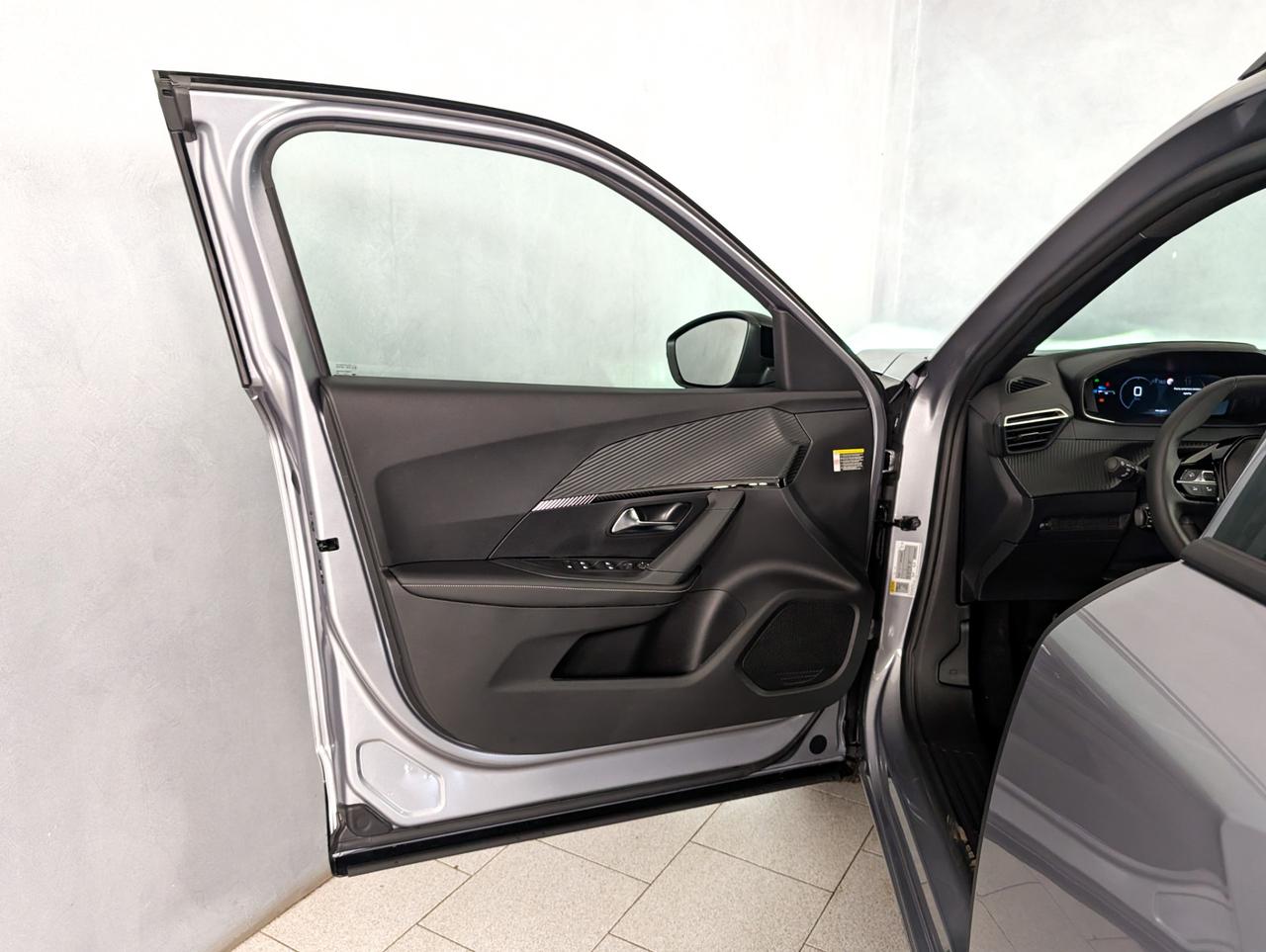 Peugeot 2008 1.2 puretech 100cv Allure