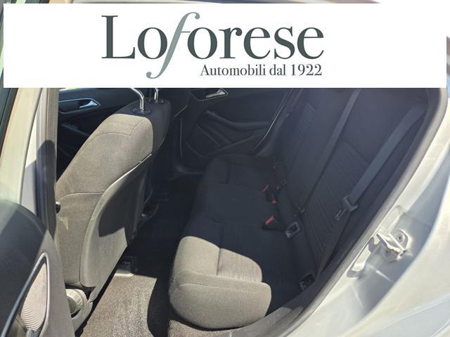 MERCEDES-BENZ A 200 d Business