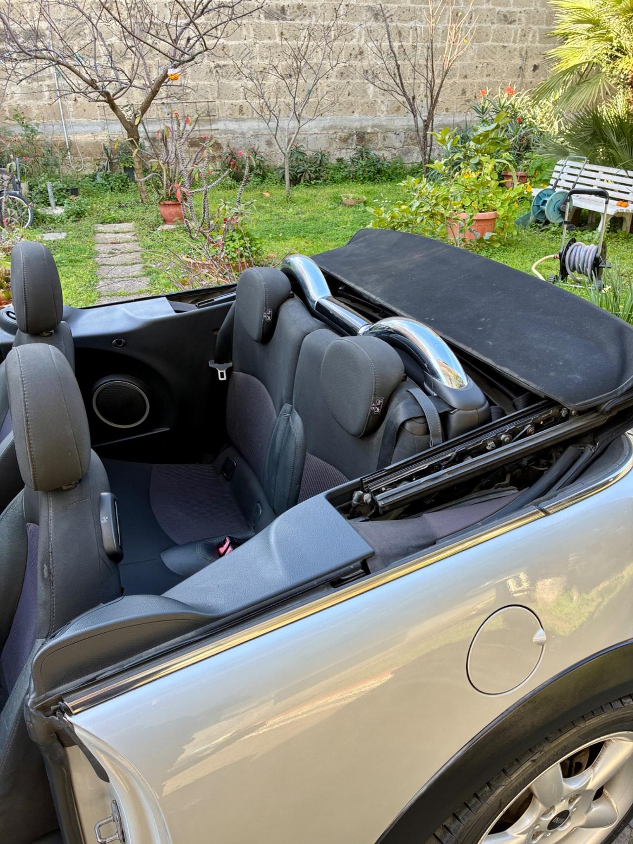 Mini 1.6 16V Cooper D Cabrio