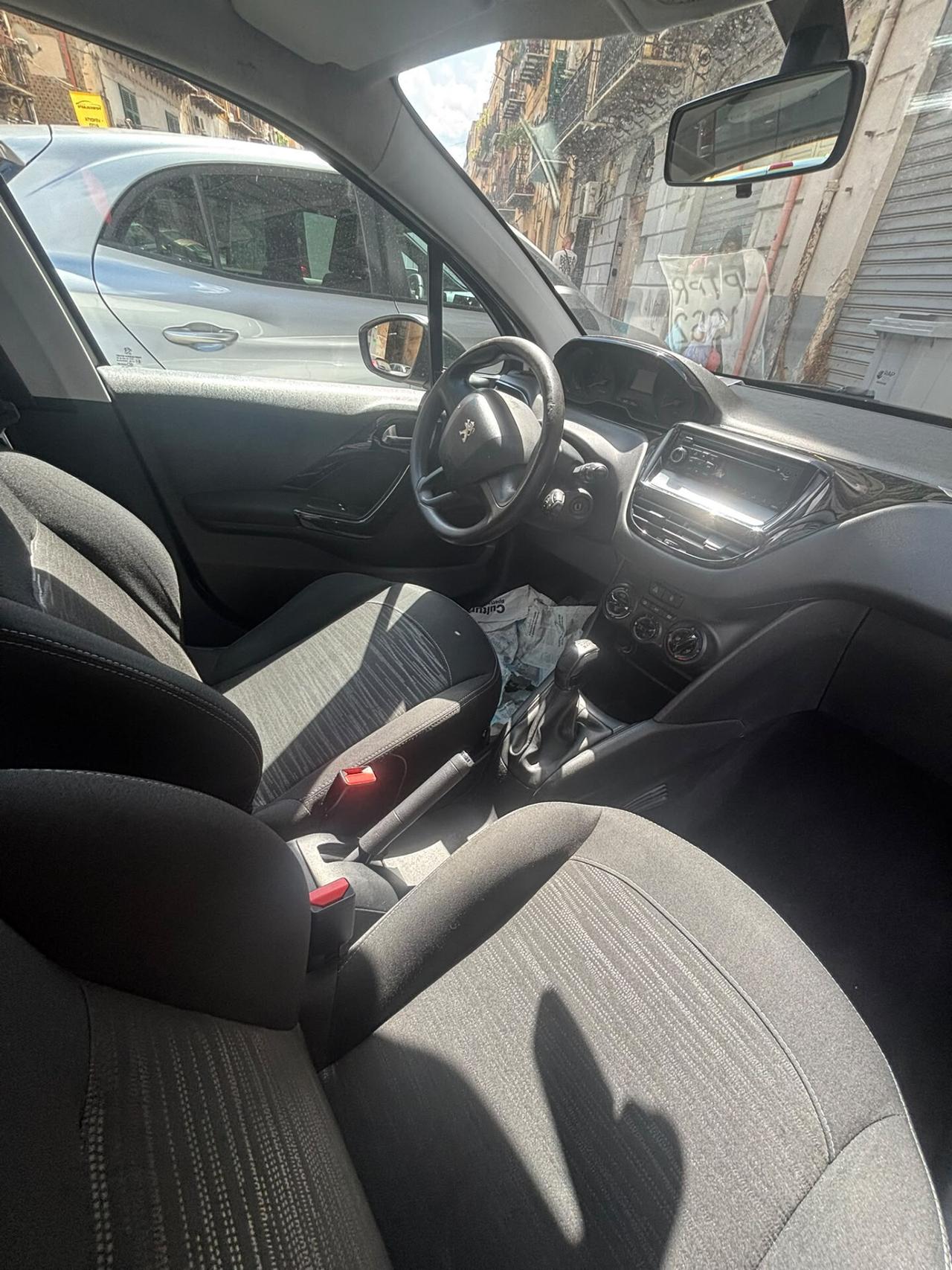 Peugeot 208 1.4 HDi 68 CV 5 porte Van Pack