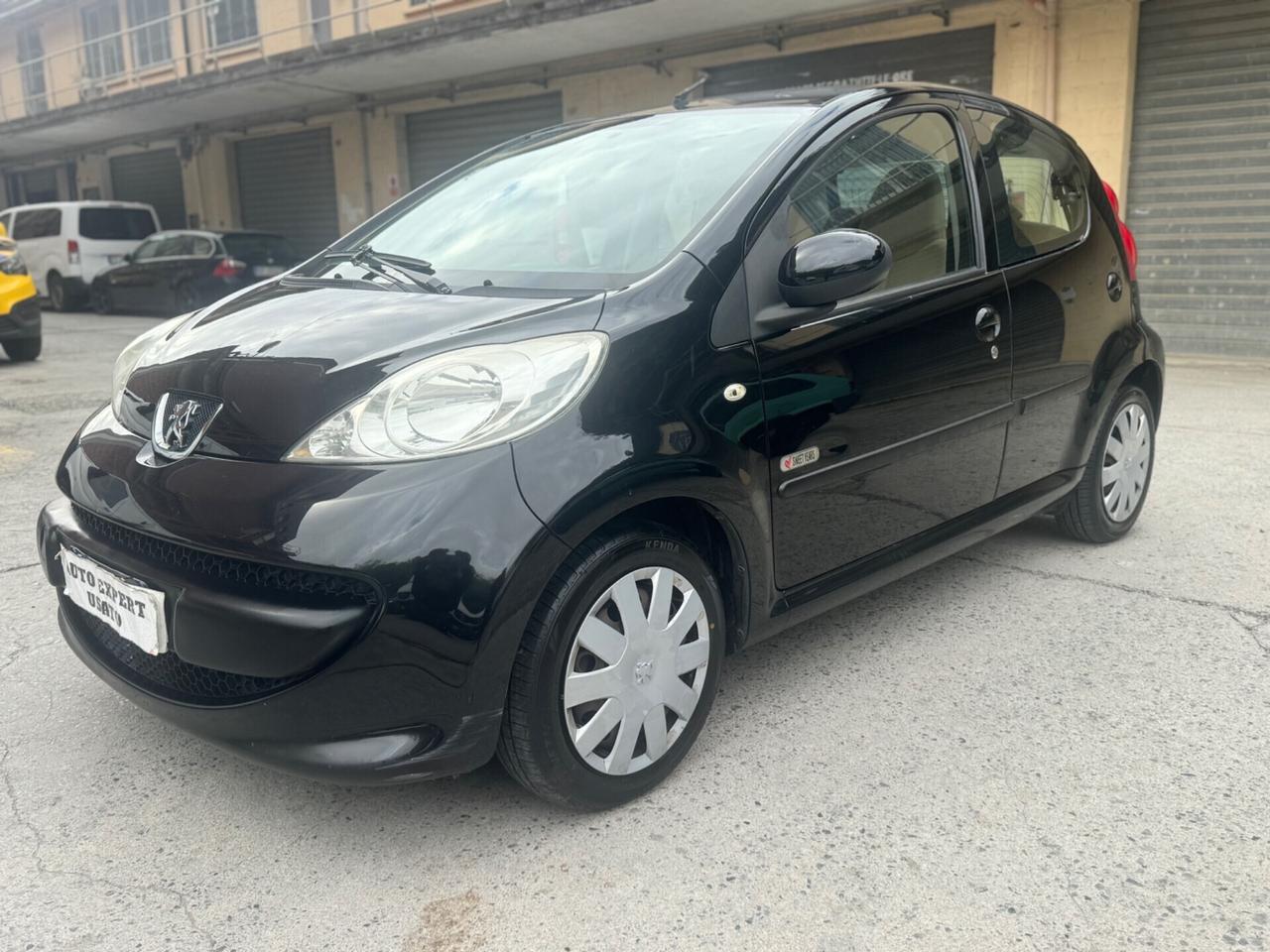 Peugeot 107 1.0 68CV 5p. 2Tronic automatica 2007