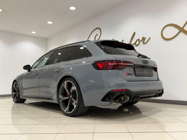 AUDI RS4 TFSI Avant Full Optionals