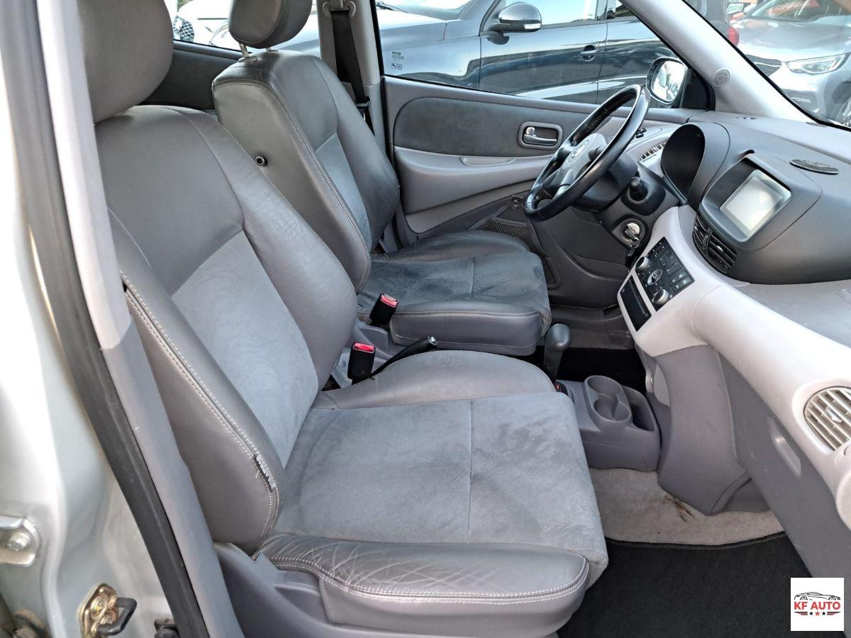 NISSAN - Almera - Tino - 1.8 16V 5p. aut. Acenta Plus