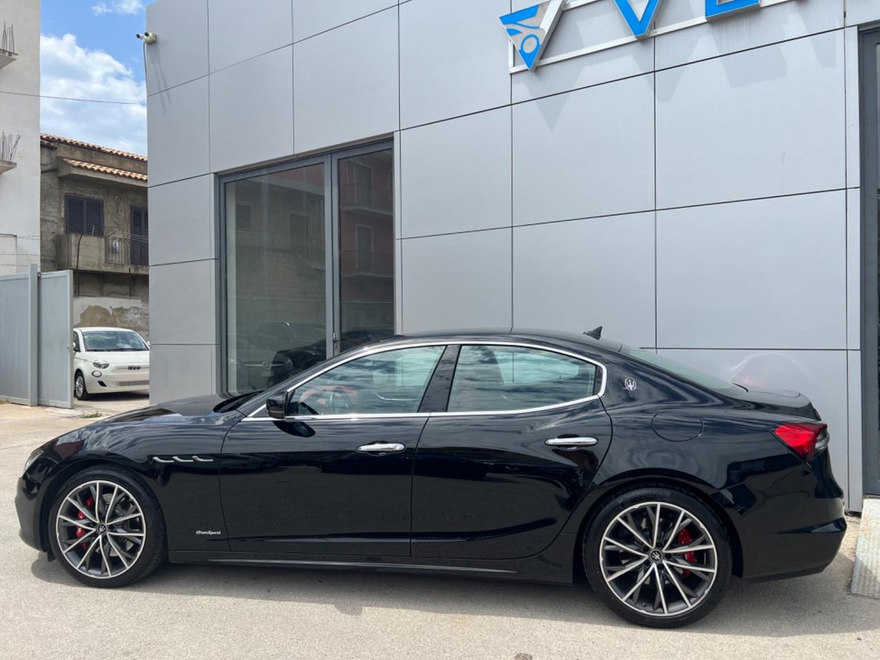 Maserati Ghibli Gransport 430cv possibilità noleggio no scoring