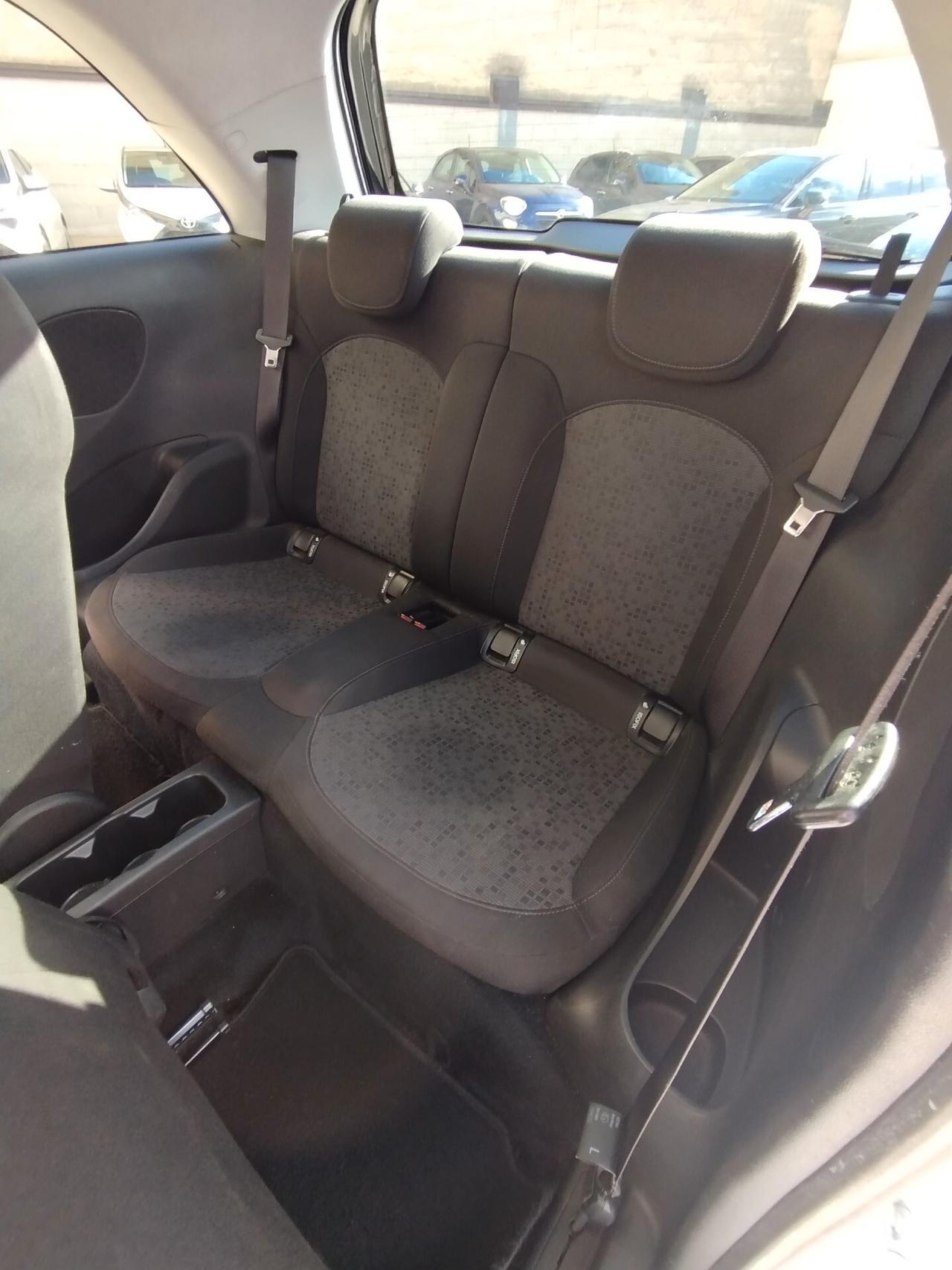 Opel Adam 1.2 70 CV Start&Stop Glam