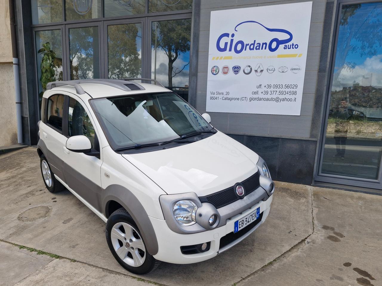 Fiat Panda 1.3 MJT 16V DPF 4x4 Climbing