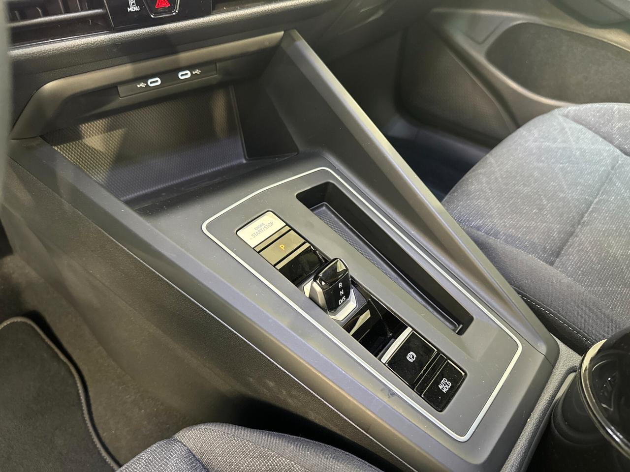 Golf VIII 1.0 etsi 110cv dsg 1PROPRIETARIO