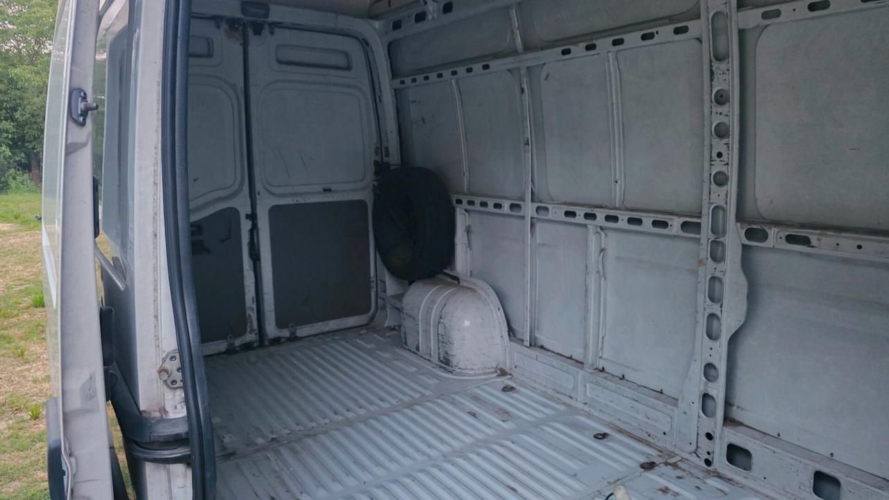 Renault Master 2.5 dCi TETTO ALTO anche Neopatenta