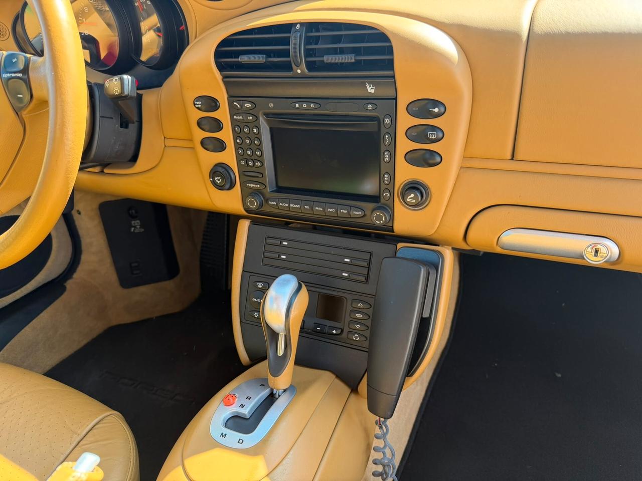 Porsche 911 Carrera 4S cat Coupé
