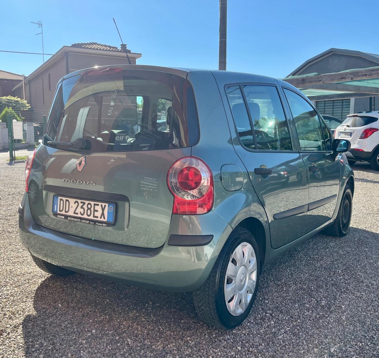Renault Modus 1.2 16V Saint Tropez