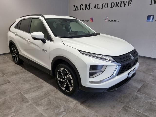 MITSUBISHI Eclipse Cross 2.4 MIVEC 4WD PHEV Instyle SDA Pack 0