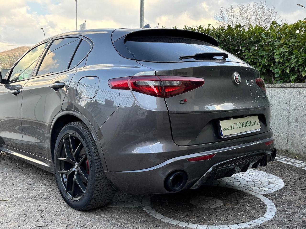 Alfa Romeo Stelvio 2.2 Q4 210CV AT8 Veloce Tì