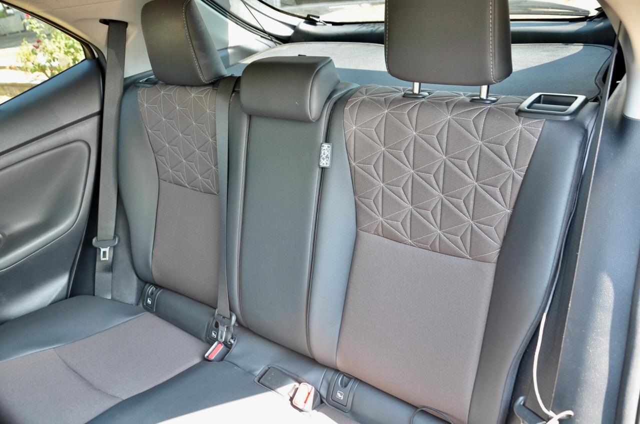 TOYOTA YARIS CROSS 1.5h FULL HYBRID LOUNGE FWD 116cv E-CVT, GARANZIA UFF TOYOTA, UFF ITALIANA, UNICOPROPRIETARIO, SERVICE TOYOTA, TETTO, RETRO, PERMUTE
