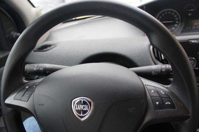 LANCIA Ypsilon 1.0 FireFly 5 porte S&S Hybrid Silver