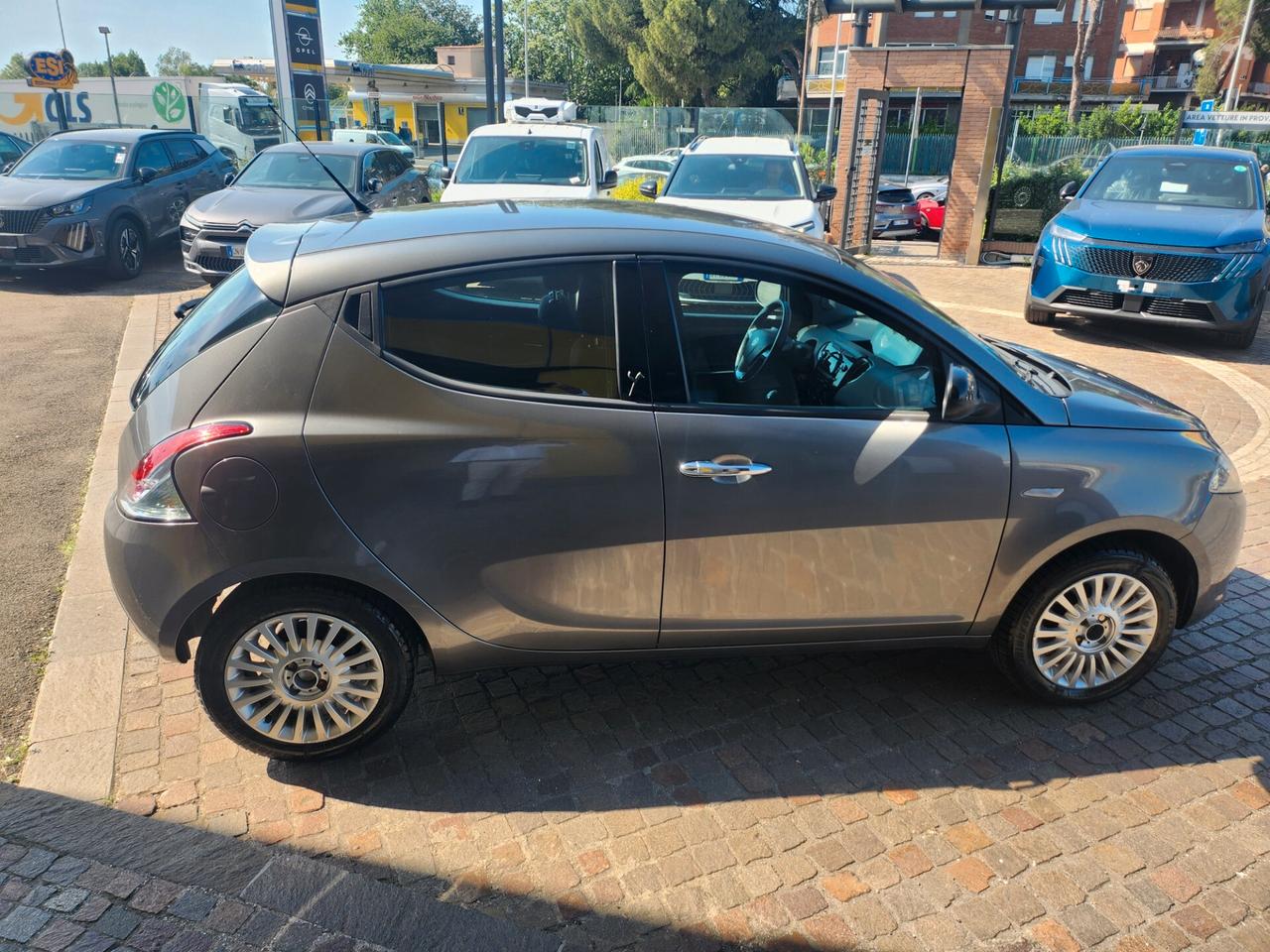 Lancia Ypsilon 1.3 MJT 16V 95 CV 5 porte S&S Silver