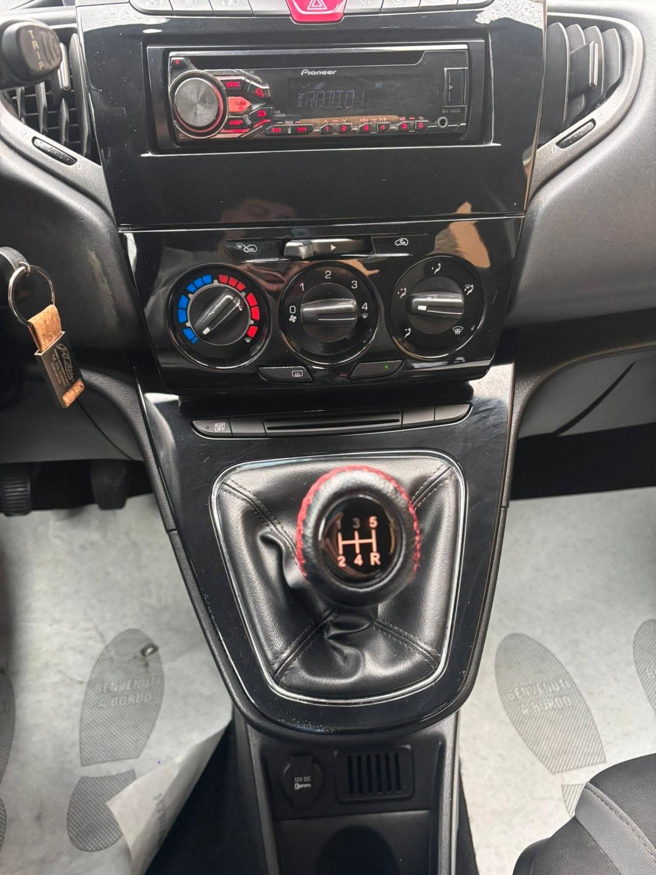 Lancia Ypsilon 1.3 MJT 16V 95 CV 5 porte S&S Platinum