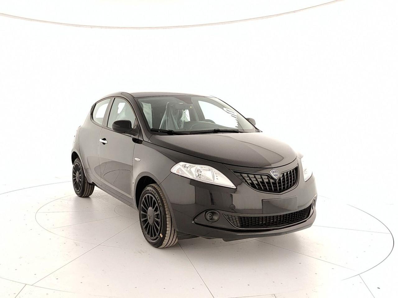 Lancia Ypsilon 1.0 FireFly 5 porte S&S Hybrid Silver