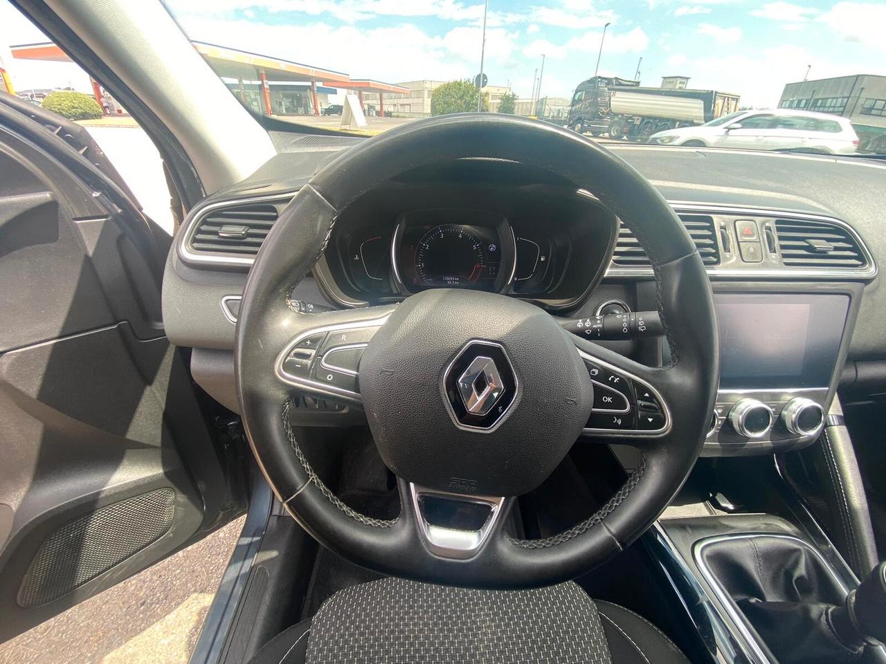 Renault Kadjar TCe 140CV FAP Black Edition