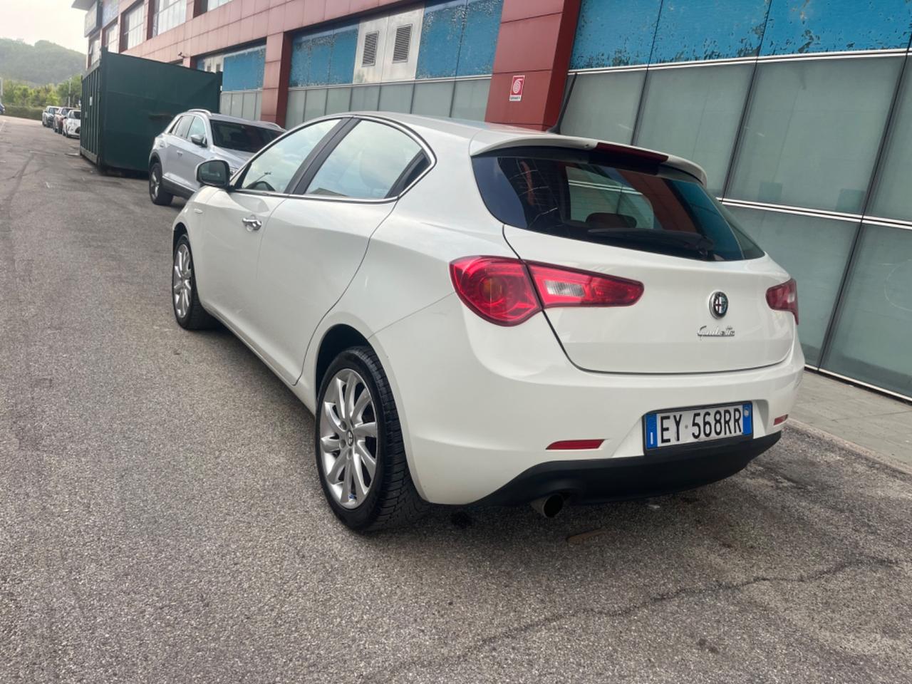 Alfa Romeo Giulietta 1.6 JTDm-2 105 CV Distinctive