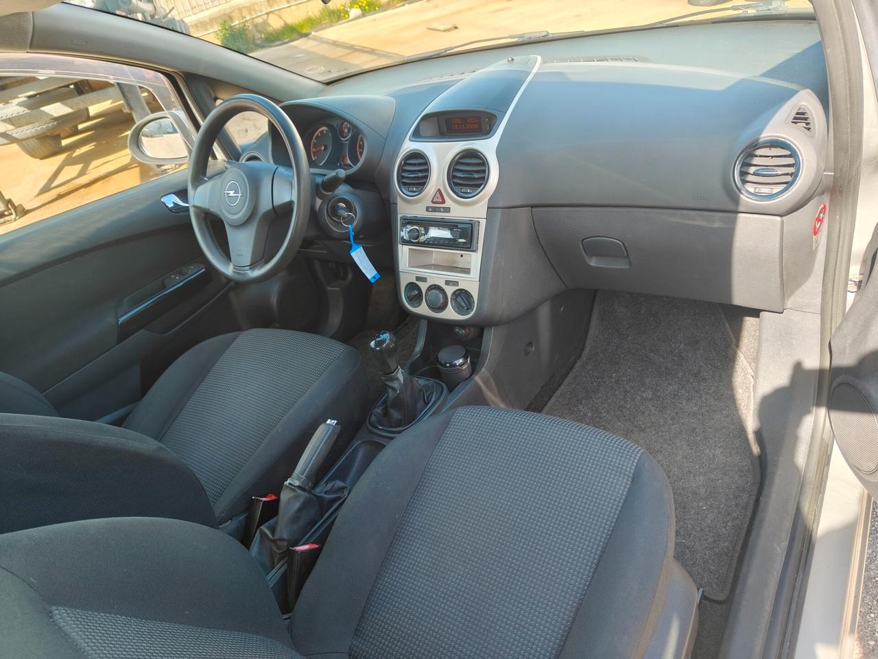 Opel Corsa 1.2 3p Club KM135000