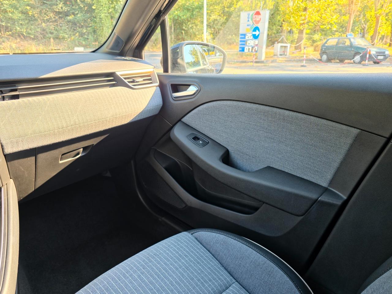 Renault Clio TCe 90 CV 5 porte Esprit Alpine E6E Manuale NEO 2025